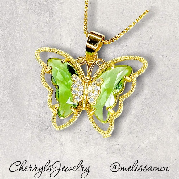 14kt Green Crystal Butterfly Gold Pendant Necklace Chain - Picture 4 of 9